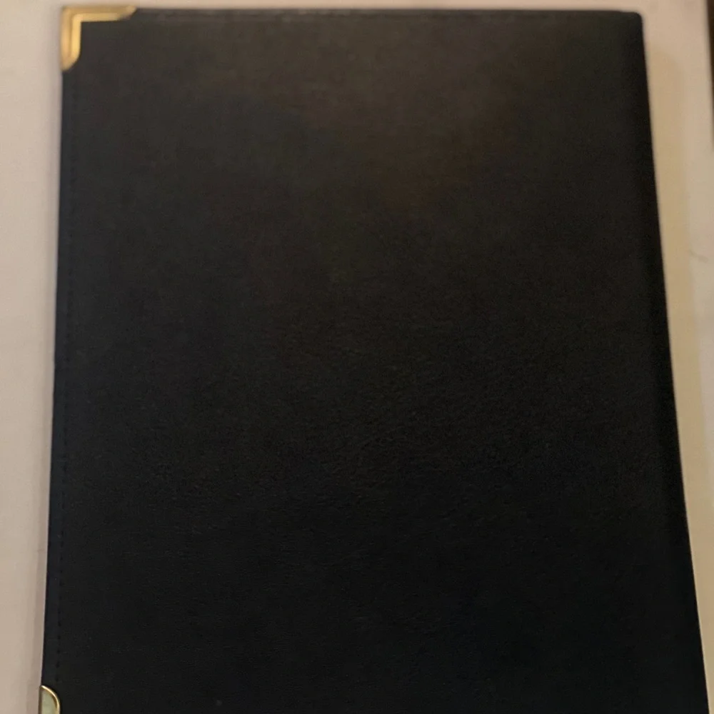 #721 Penn State binder paper holder.